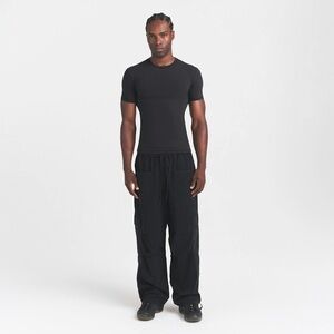 SKIMS MEN’S NWT (B7) Sport Slim T-Shirt | Color Obsidian | Size XL 🔥🔥